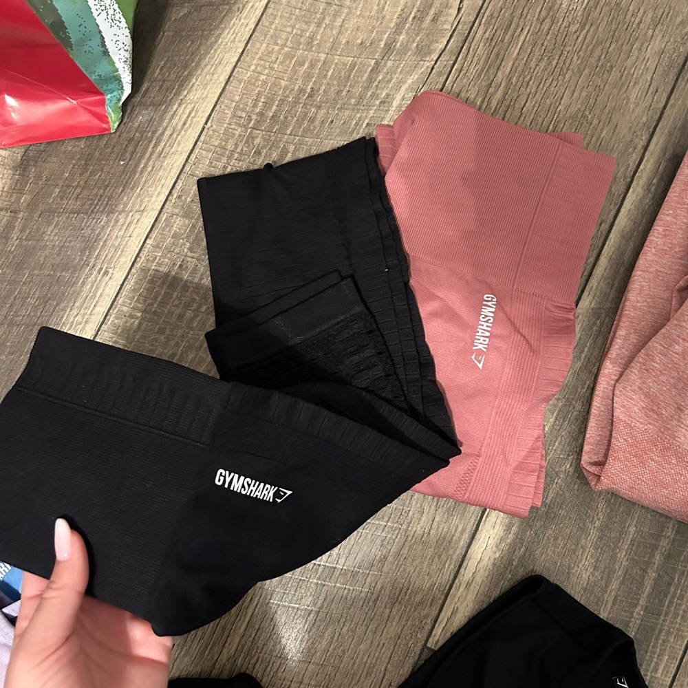 Gymshark bundle - Picture 2 of 7